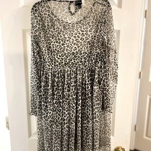 Black/gray leopard print dress
